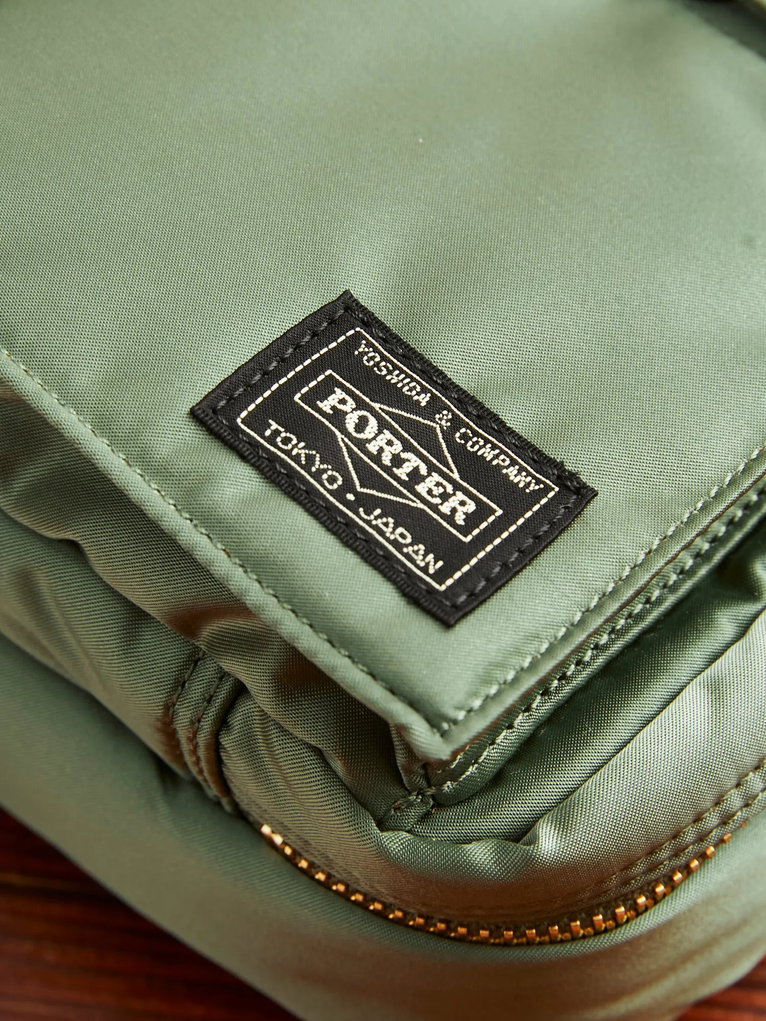 "Tanker" Shoulder Bag (S) in Sage Green